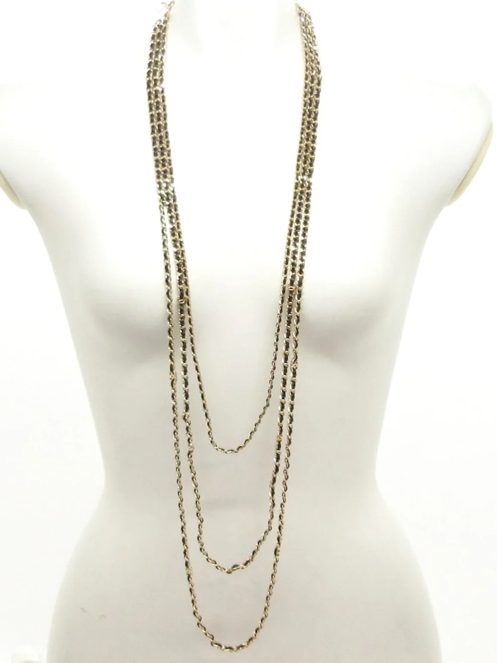 Authentic CHANEL 2026 Matthieu Blazy new long triple necklace